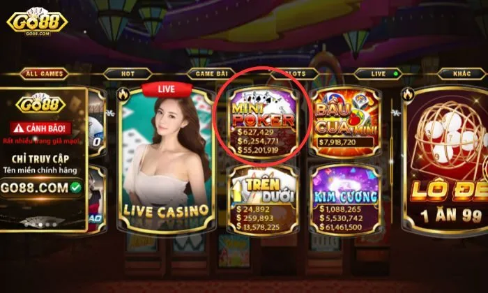 Mini poker Go88 là một loại hình quay hũ kết hợp với game bài poker